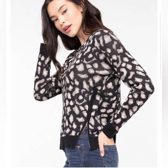 Ricki's Animal Pattern Side Zip Sweater M - Picture 2 of 10